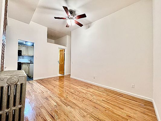 4th image of 299 E 8th St APT 26