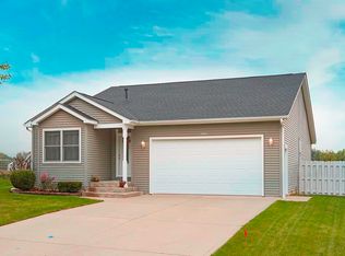 1034 Van Gilst Dr, Goshen, IN 46528