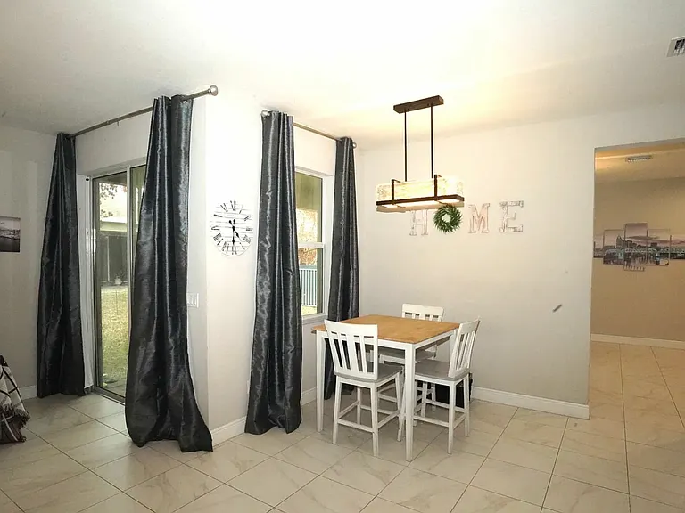 1271 NW Leonardo Cir — Photo 9