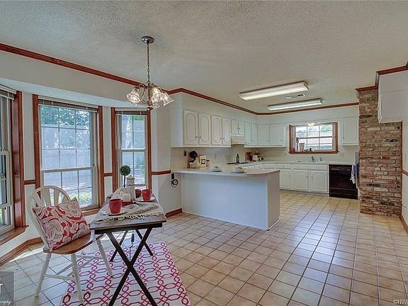 4th image of 5411 Concord St