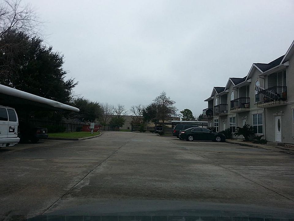 1st image of 11045 Landswalk Dr APT 101