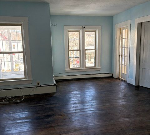 2nd image of 18 Center St