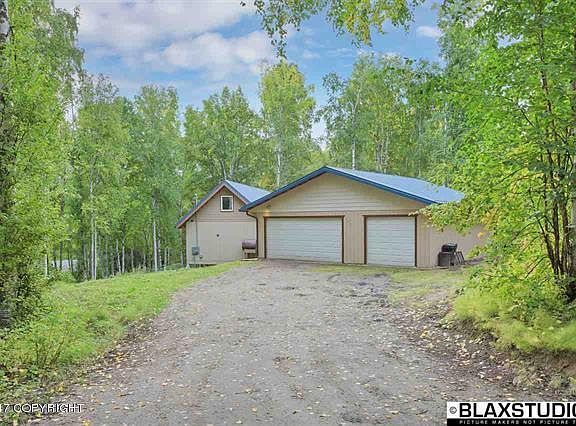 3rd image of 1430 Justin Dr