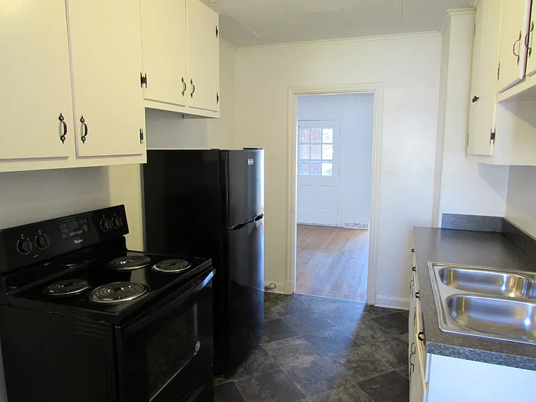 322 W McCubbins St — Photo 5