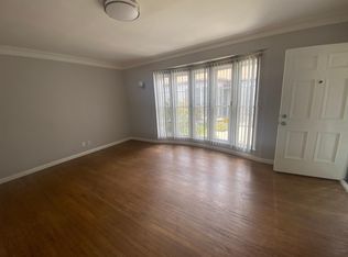 5710 San Vicente Blvd #1/2, Los Angeles, CA 90019