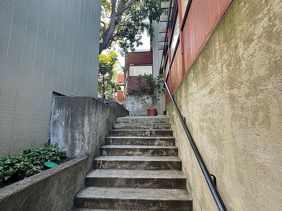 3rd image of 251 N El Camino Real APT 8