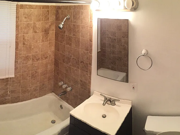 5237 Ocean Blvd — Photo 3