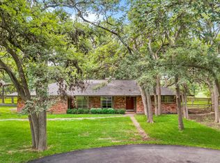 678 Rosewood Ave, Boerne, TX 78006