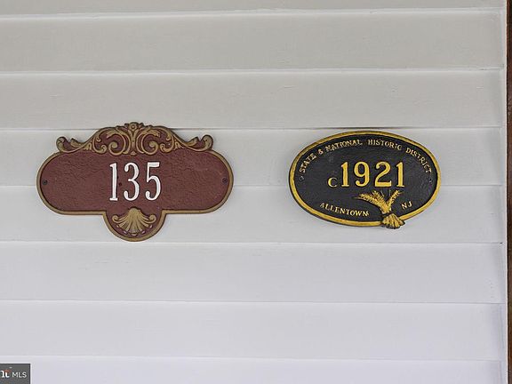 5th image of 135 S Main St