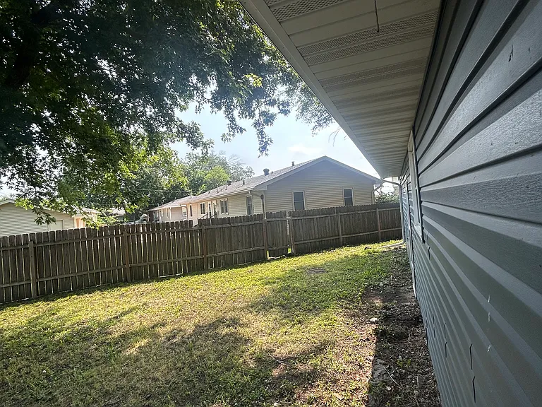 1205 SE Belmont Dr — Photo 22