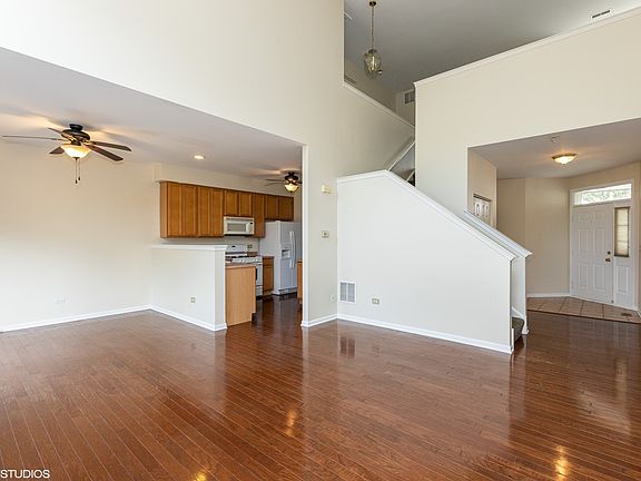 Beautiful high ceilings with plenty of natural light.