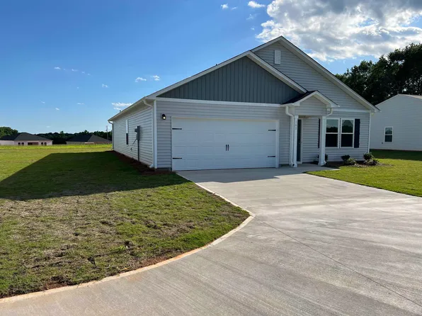 161 Dillon St, Chesnee, SC 29341