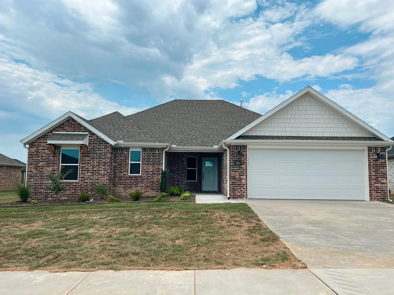 4 bed, 1841 sqft, $2,100 — Photo 1