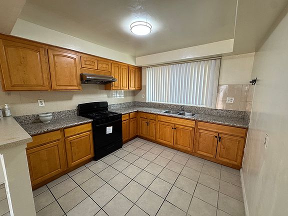 5th image of 723 S Chapel Ave APT A