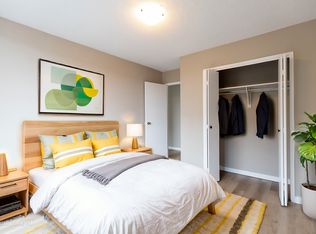 1224 14th Ave SW #722362, Calgary, AB T3C0V9