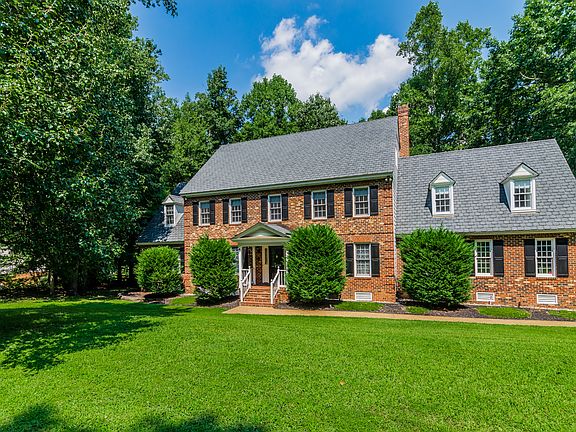 3rd image of 2709 Stemwell Blvd