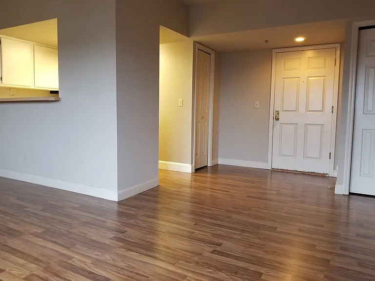 505 E Denny Way #503 — Photo 14