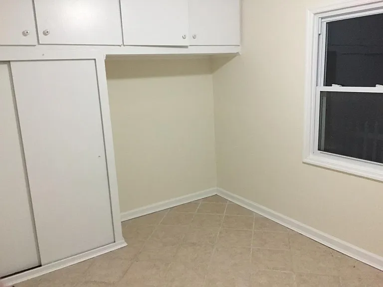 412 Roanoke St — Photo 9