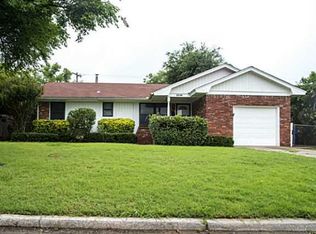 2828 NW Lakeside Dr, Oklahoma City, OK 73120