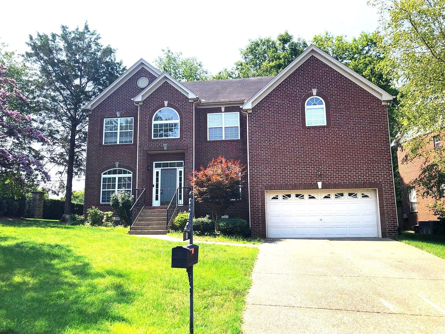 4-Bedroom Home in Hendersonville! — Photo 1