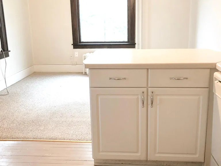 300 7th St N #1 — Photo 6