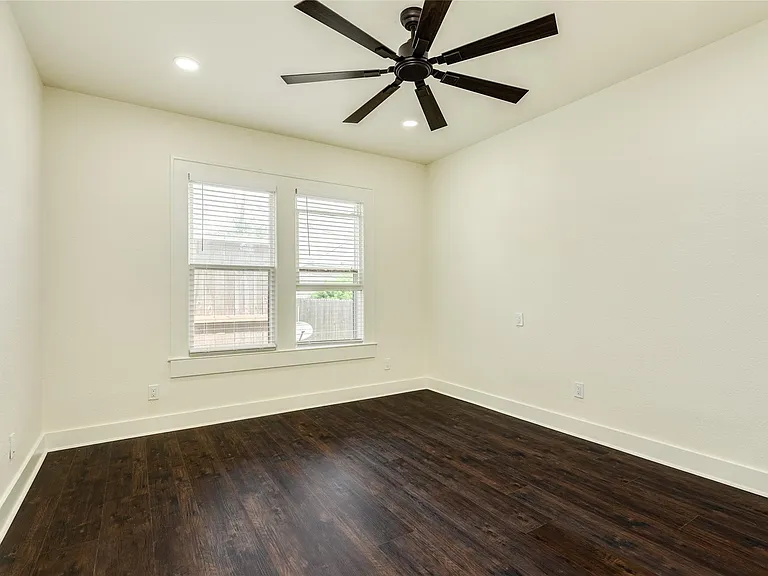 3730 Avenue T — Photo 11