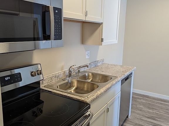 2nd image of 2275 Atlantic St N #303