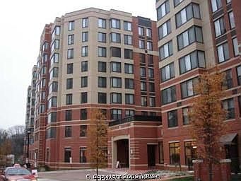 1st image of 2220 Fairfax Dr APT 212