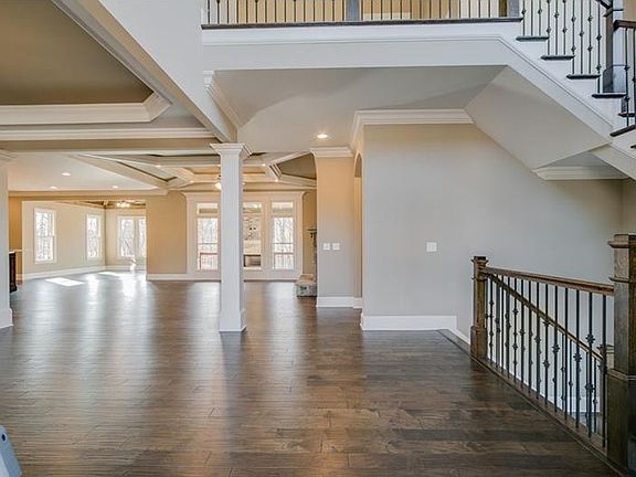 3rd image of 4714 Deer Creek Ct