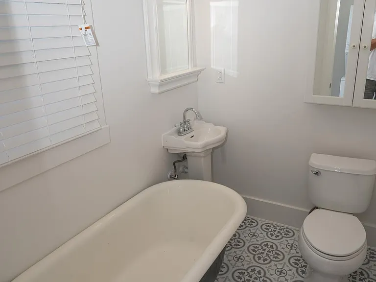 3009 Date St — Photo 12