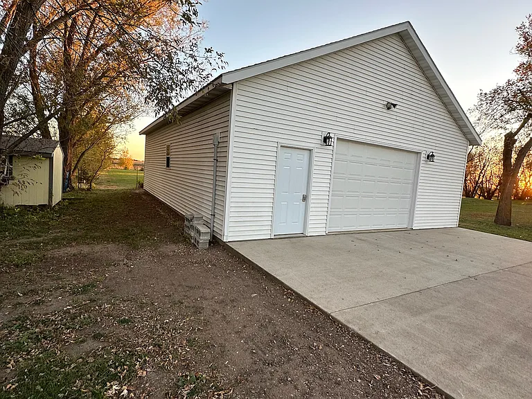 30'x40' heated/insulated shed/shop.