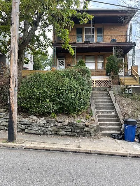 129 Southern Ave