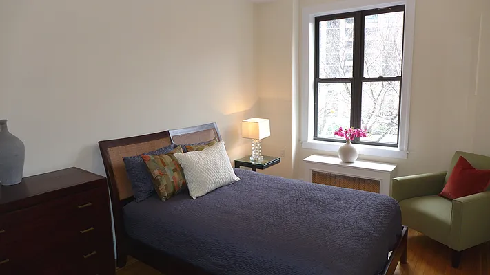 Rented by Metropolitan Equities | media 27