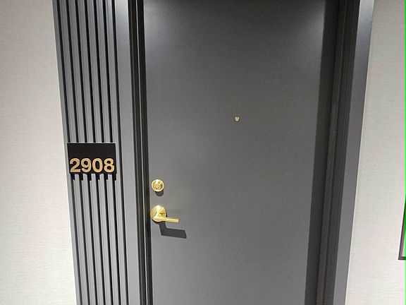 5th image of 5 Buttermill Ave #2908