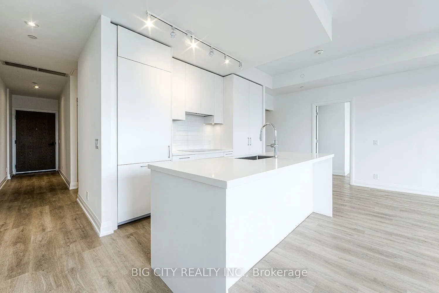 2 bed, $4,050 — Photo 4