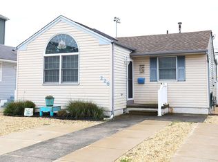 226 40th St S, Brigantine, NJ 08203