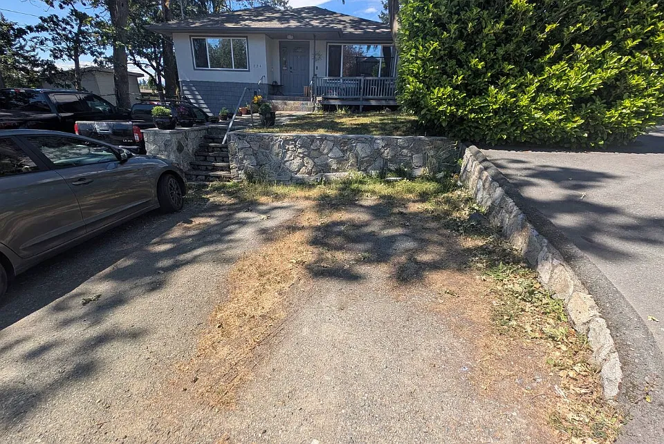 734 Rogers Ave