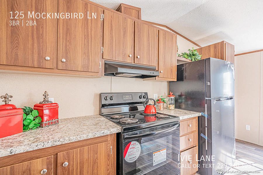 1st image of 125 Mockingbird Ln