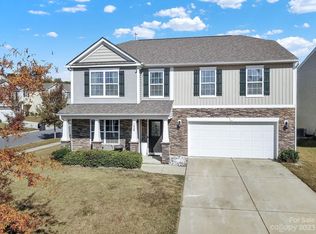 7028 Palatine Ln, Charlotte, NC 28214