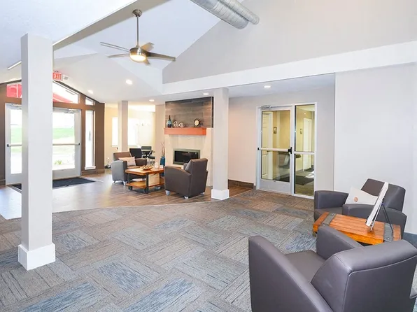 Royal Oaks Apartments