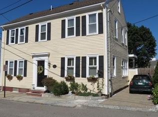 14 Vernon St, Newburyport, MA 01950