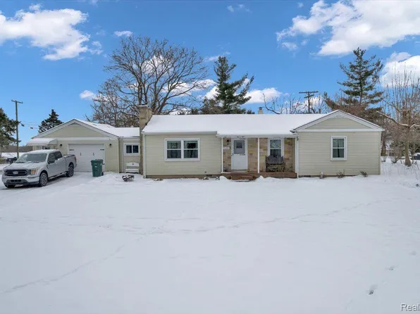 1132 N Monroe St, Lapeer, MI 48446