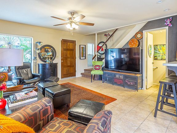 5th image of 4809 E EUCLID Avenue #2