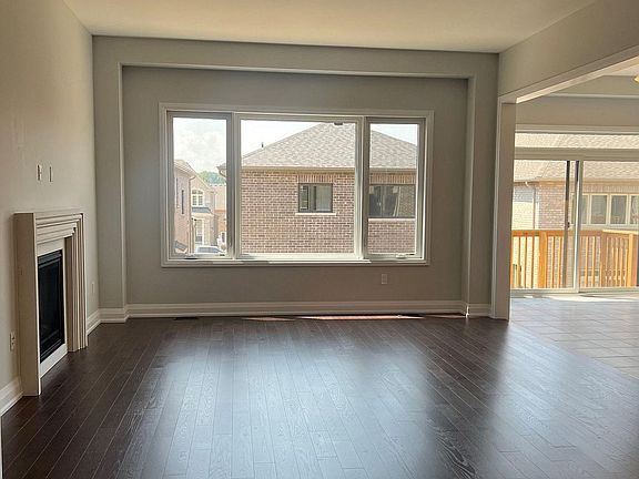 5th image of 14 Periwinkle Rd E