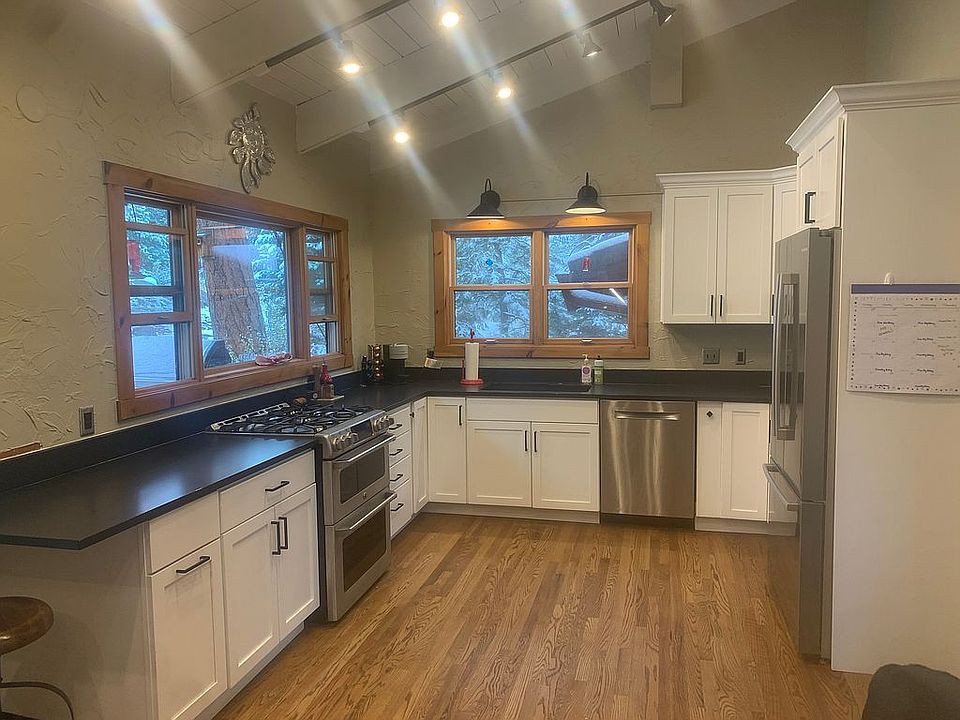 2nd image of 29925 Monterey Ln