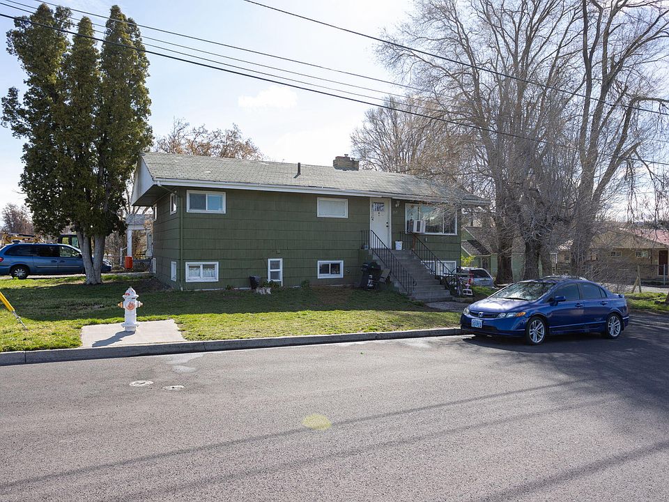 1st image of 210 SE Court St