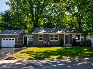 1 Carver St, Nashua, NH 03064