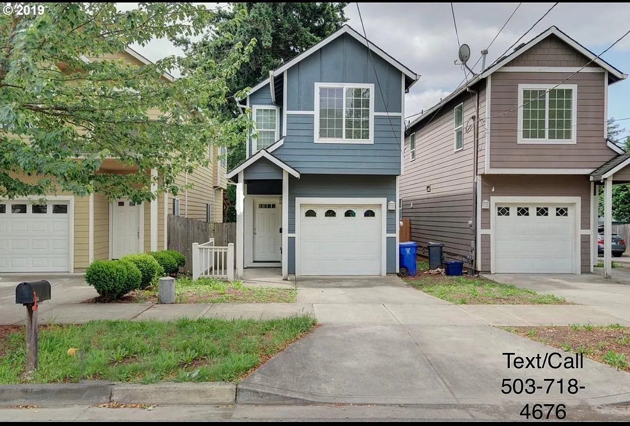 8442 SE Clinton St photo 1