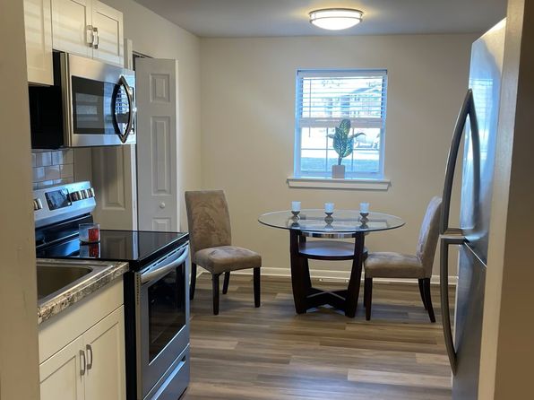 12 Oaktree Ln #6-H