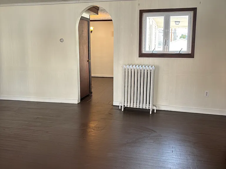423 Church St — Photo 4